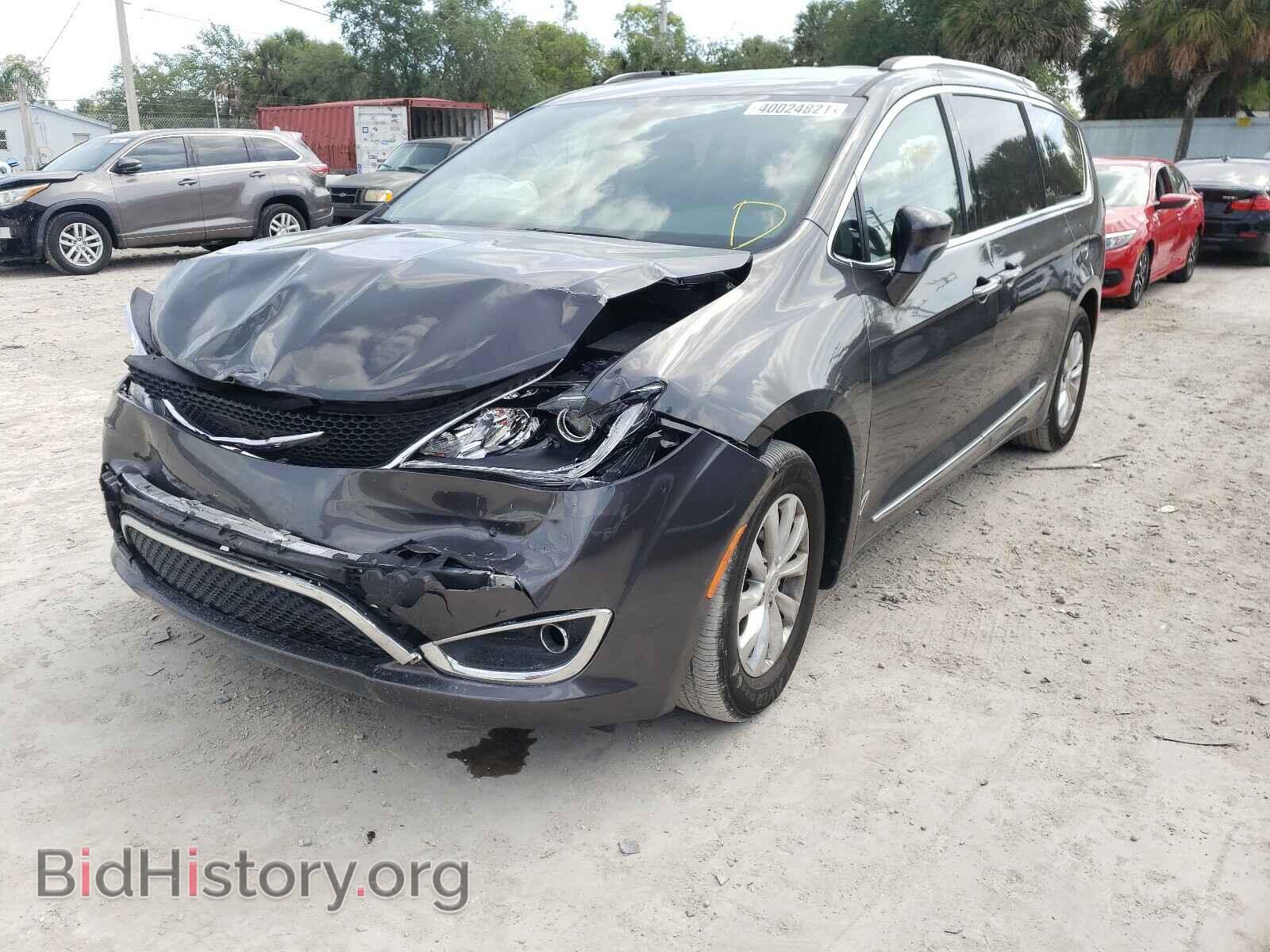 2019 CHRYSLER PACIFICA - VIN: 2C4RC1BG9KR531592 - Фото 2