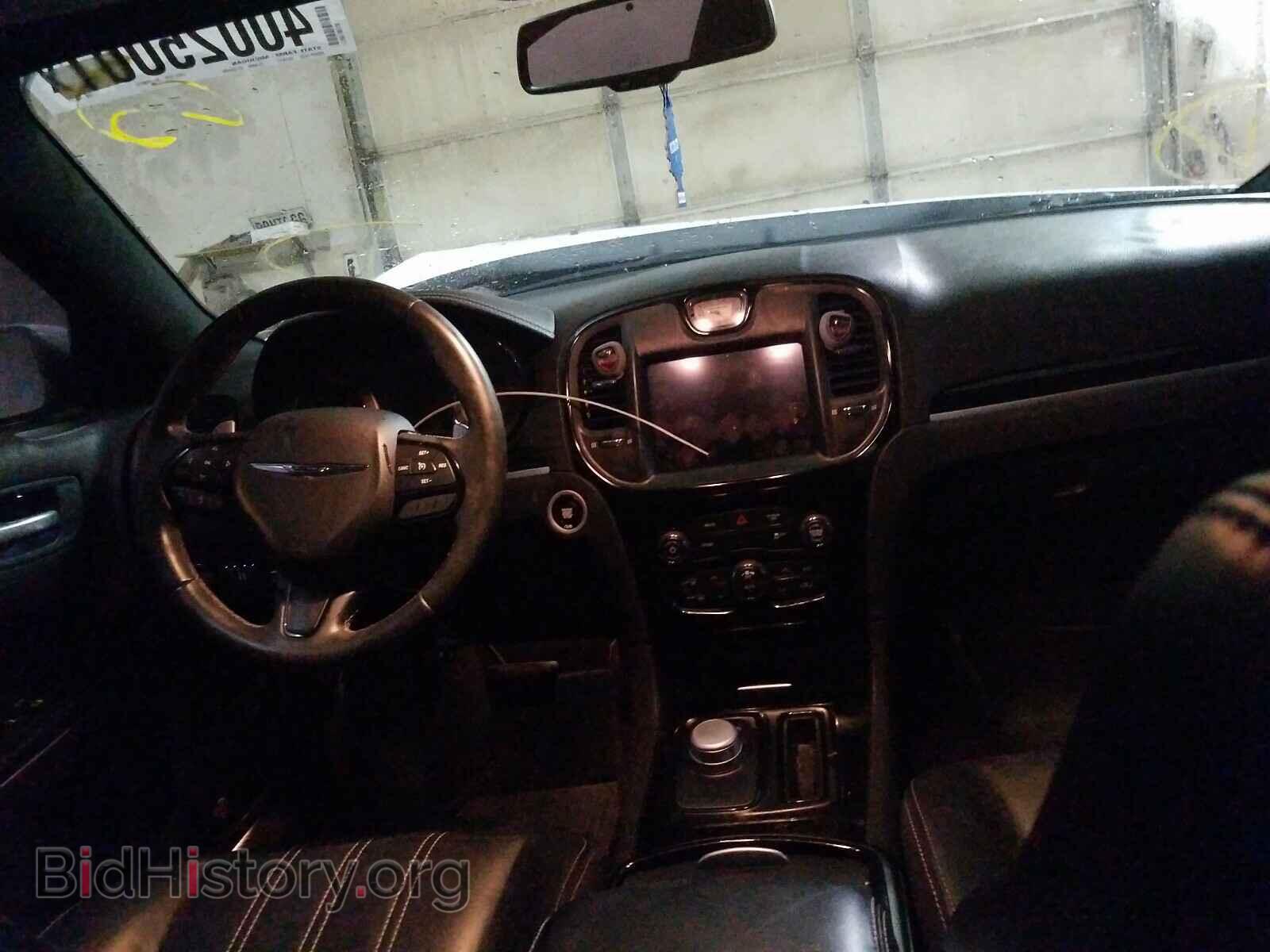 2017 CHRYSLER 300 - VIN: 2C3CCAGG5HH508375 - Photo 9