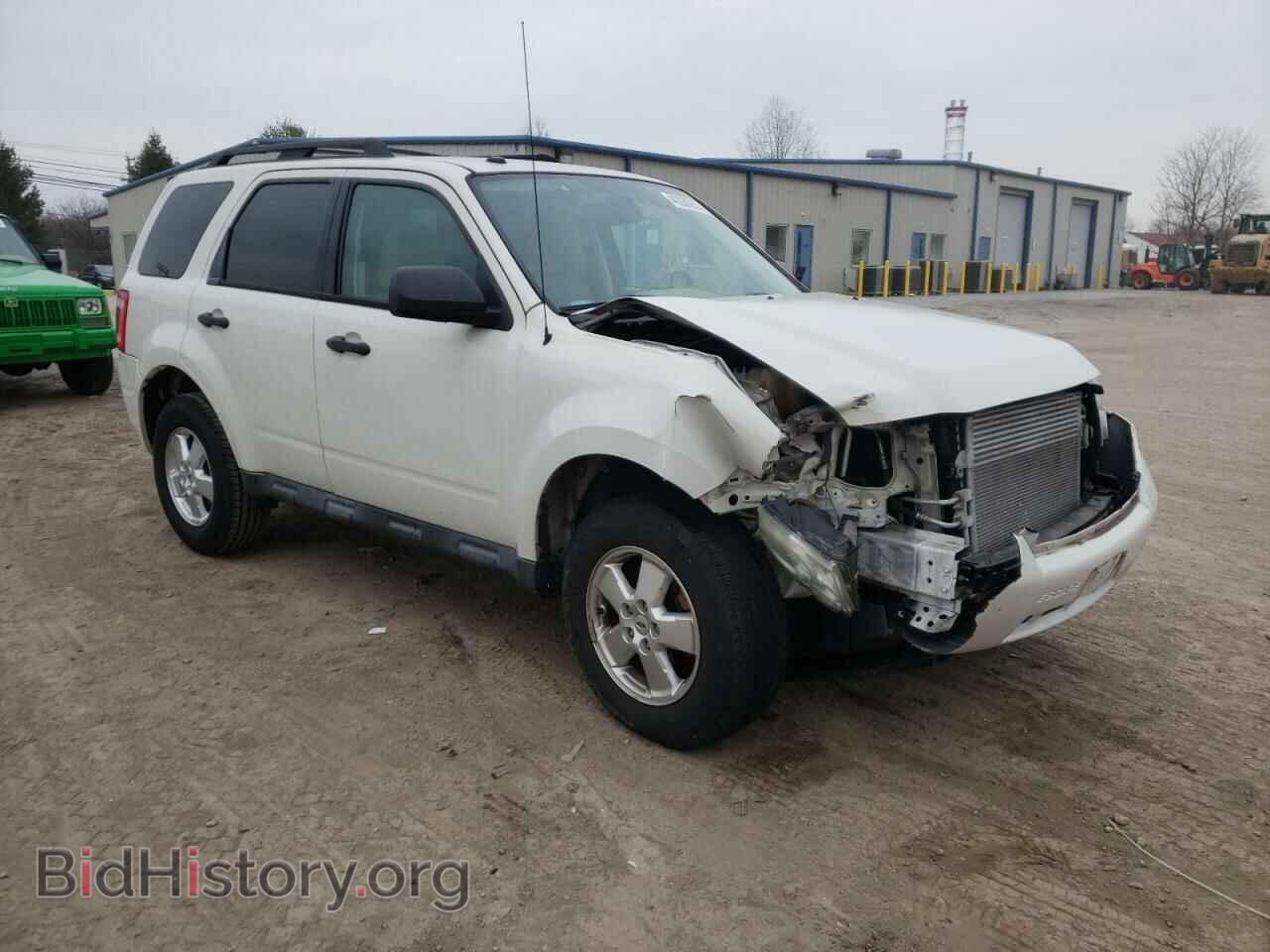 2011 FORD ESCAPE - VIN: 1FMCU0DG9BKB73835 - Фото 4
