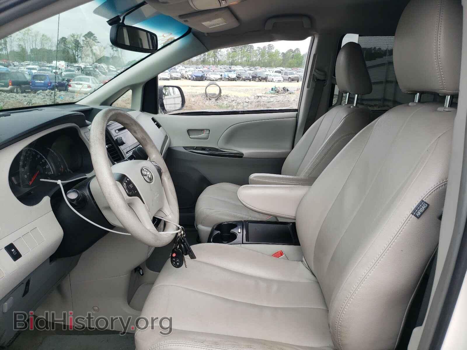 2013 TOYOTA SIENNA - VIN: 5TDKK3DC8DS306214 - Фото 5