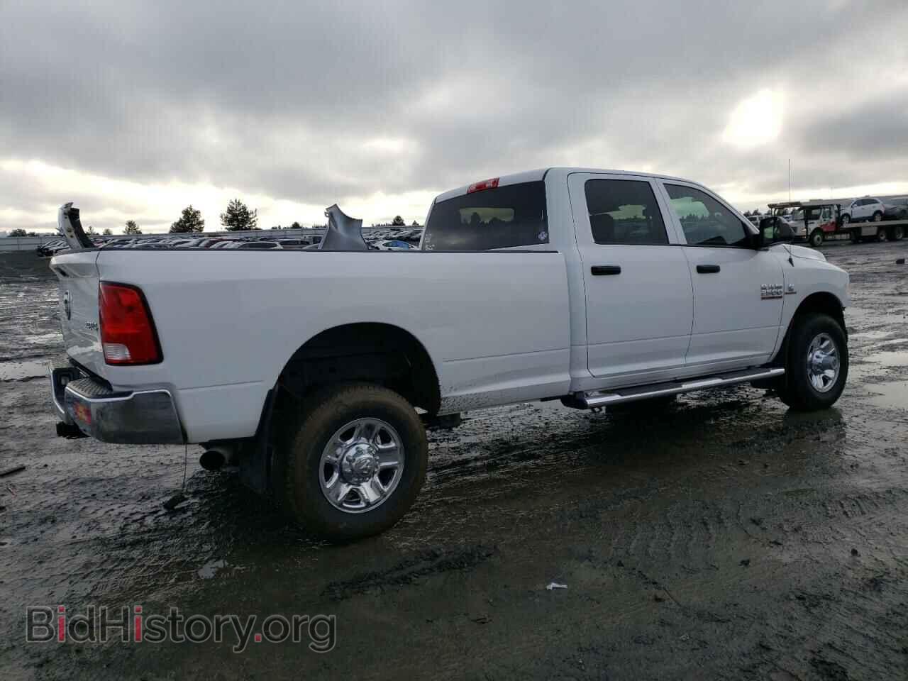 2015 RAM All Models - VIN: 3C6UR5HL2FG594539 - Photo 3