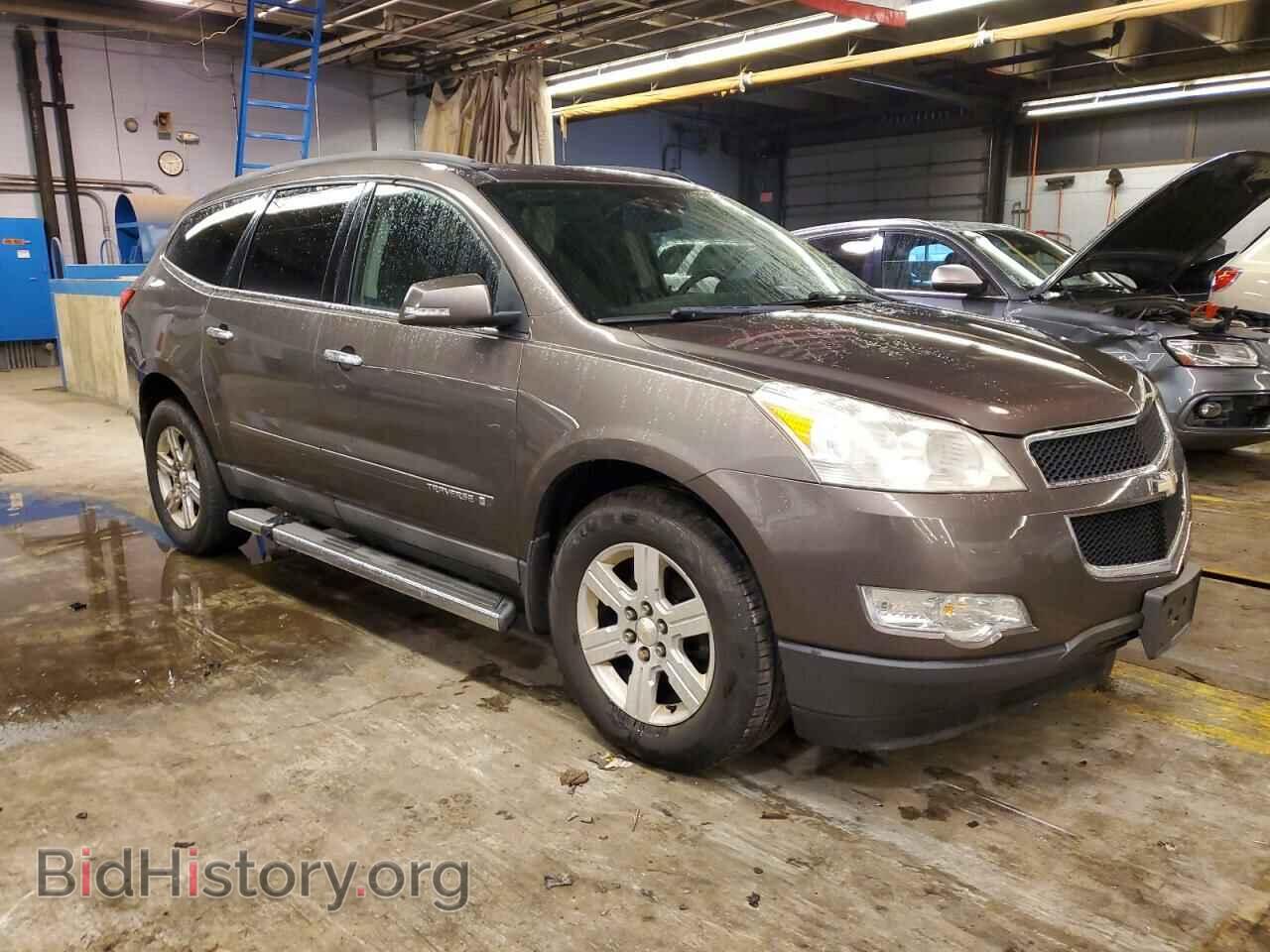 2009 CHEVROLET TRAVERSE - VIN: 1GNER23DX9S169277 - Фото 4