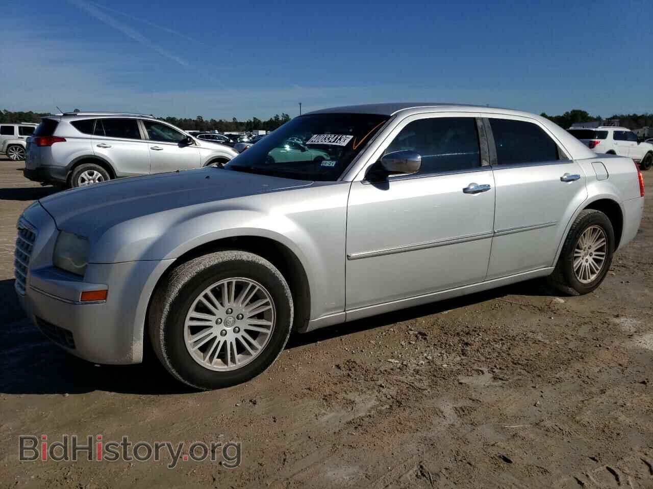 Photo 2C3CA5CVXAH326081 - CHRYSLER 300 2010