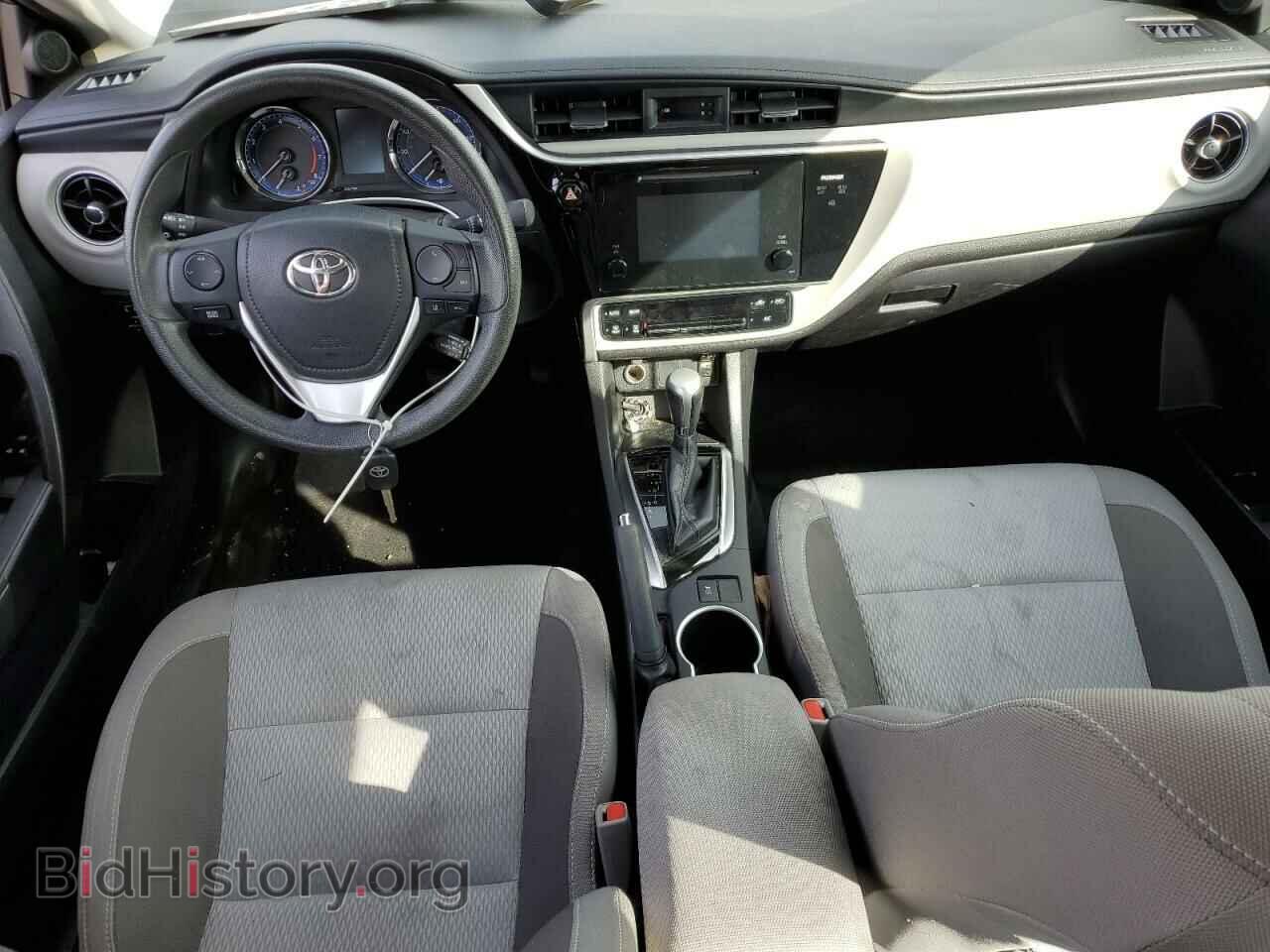 2017 TOYOTA COROLLA - VIN: 2T1BURHE3HC829888 - Фото 8