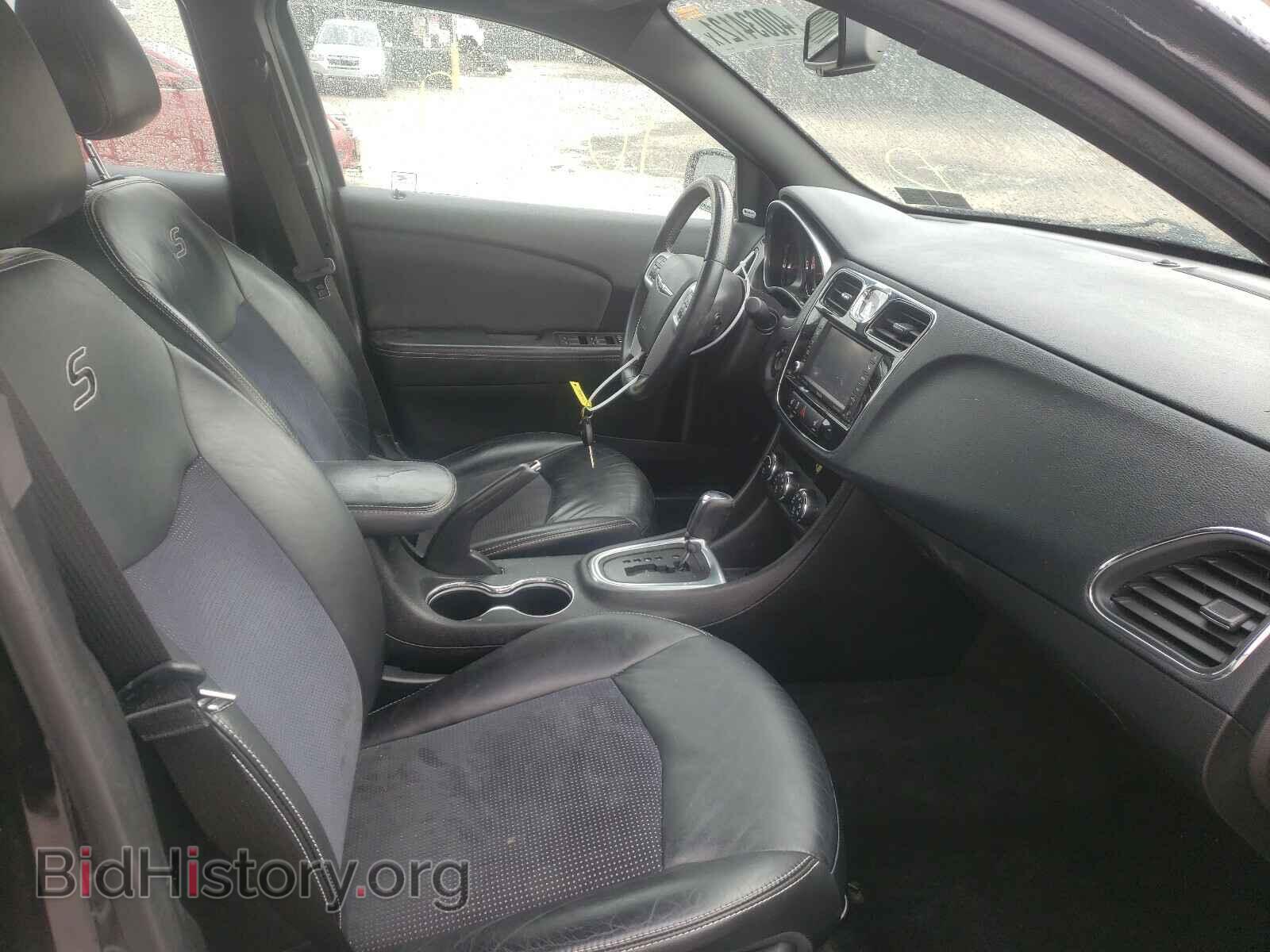 2012 CHRYSLER 200 - VIN: 1C3CCBHG8CN298309 - Фото 5
