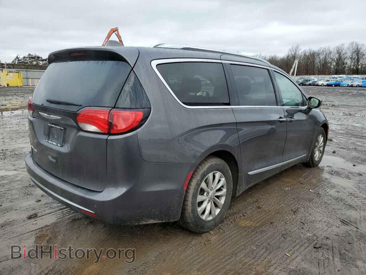 2018 CHRYSLER PACIFICA - VIN: 2C4RC1BG1JR353434 - Фото 3