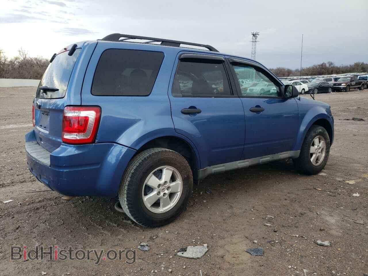 2010 FORD ESCAPE - VIN: 1FMCU0D70AKC81906 - Фото 3