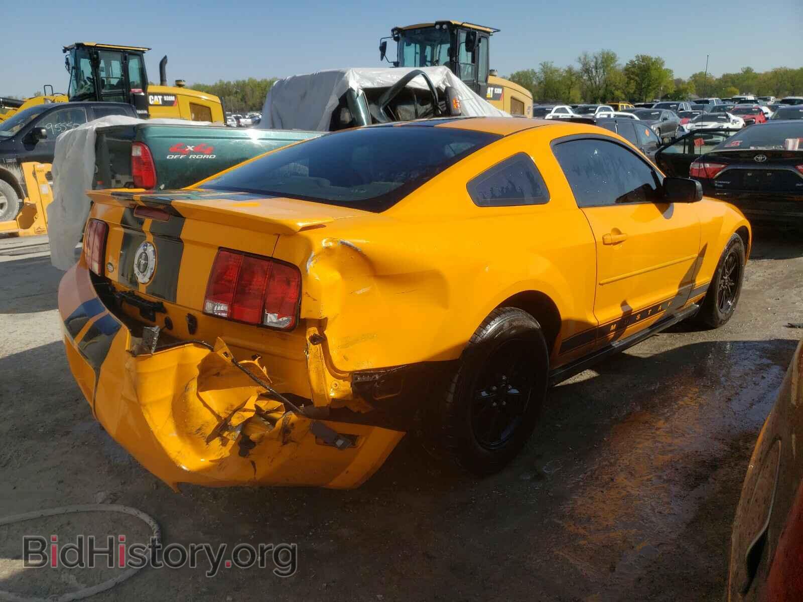 2008 FORD MUSTANG - VIN: 1ZVHT80N685176891 - Фото 4