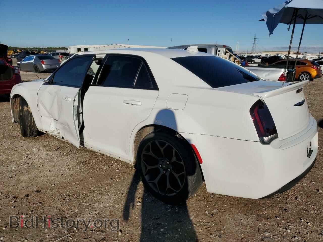 2017 CHRYSLER 300 - VIN: 2C3CCABG2HH668768 - Фото 2