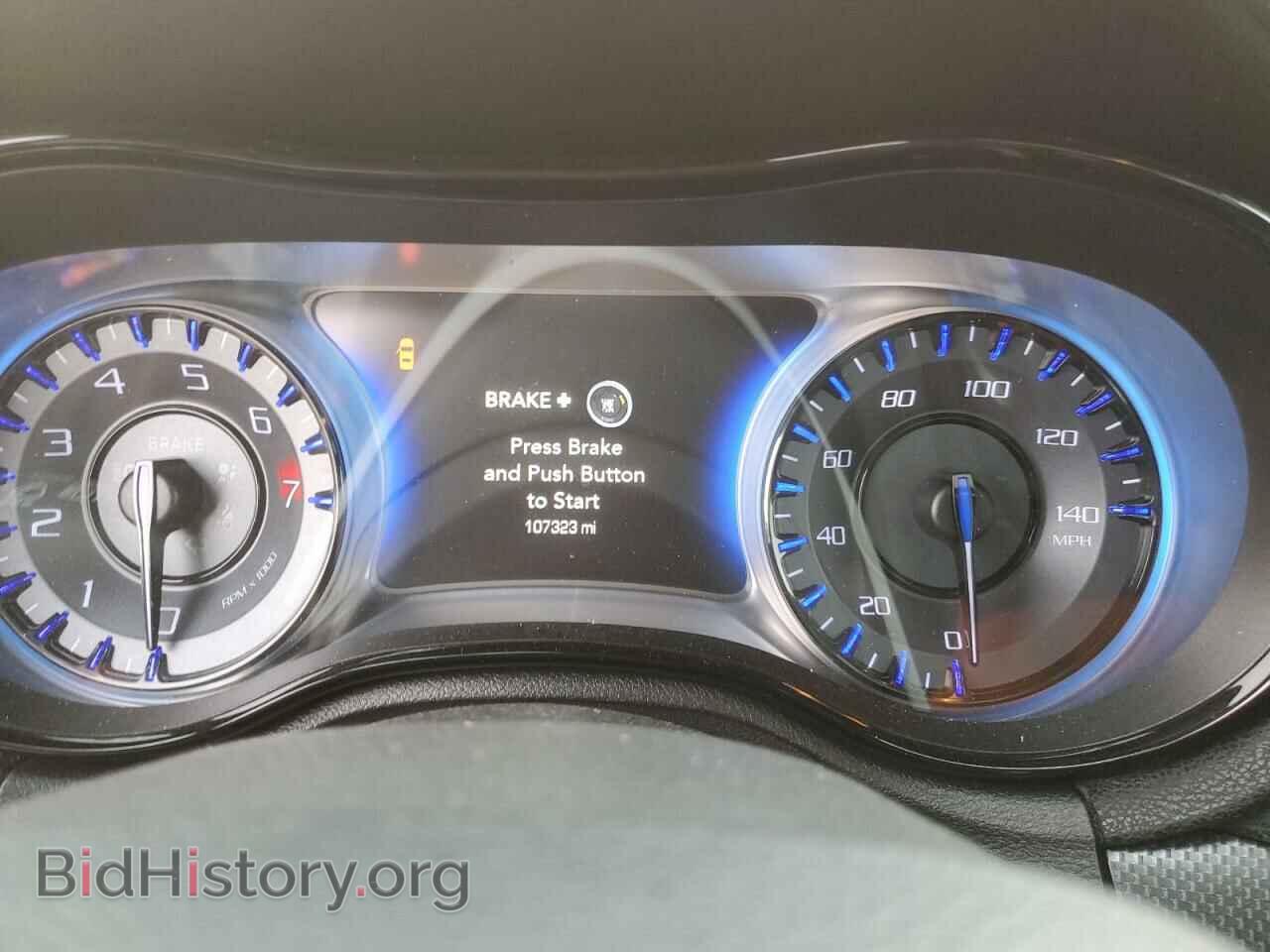 2015 CHRYSLER 300 - VIN: 2C3CCABG2FH767023 - Фото 9