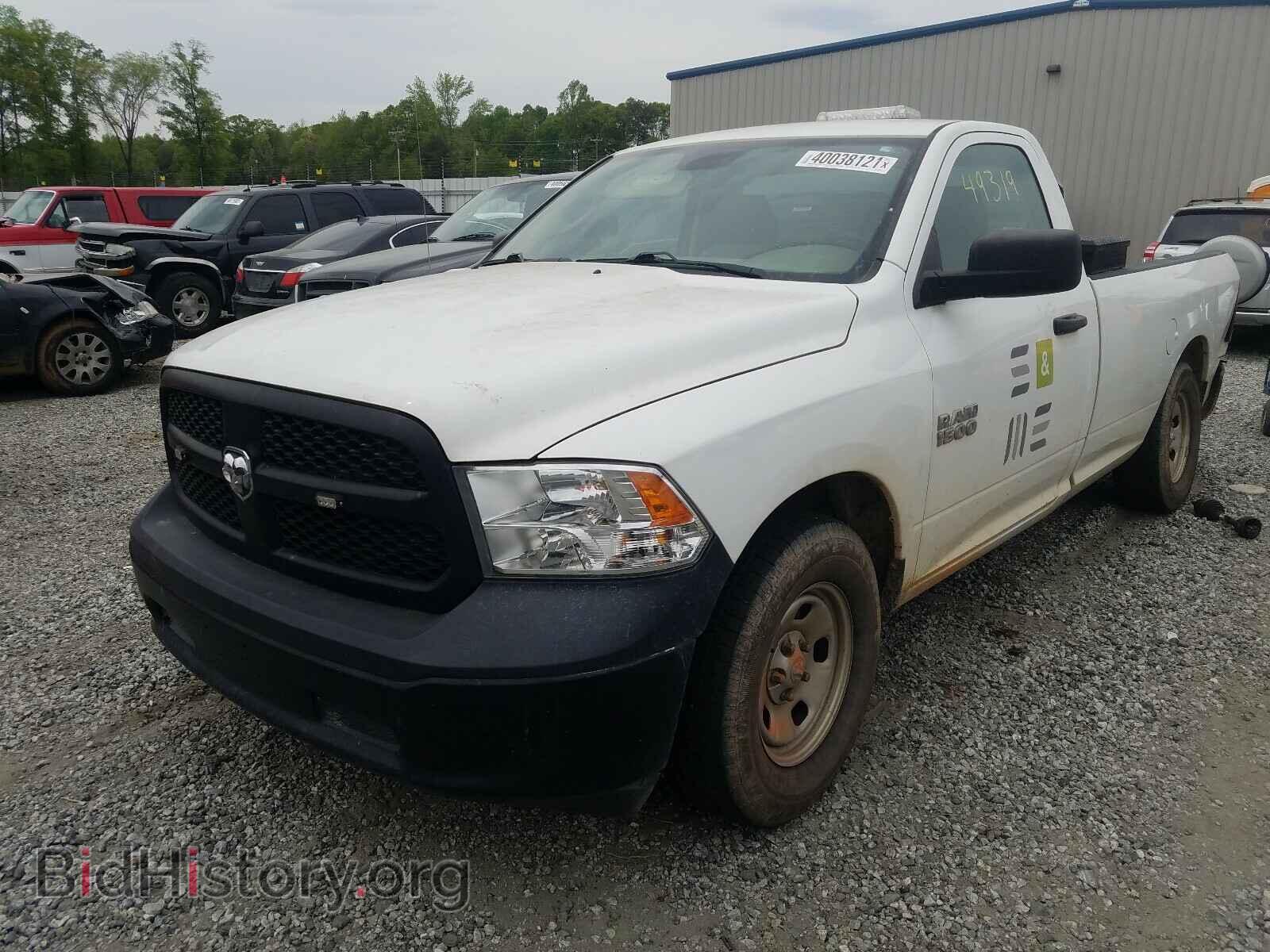2017 RAM 1500 - VIN: 3C6JR6DG4HG622412 - Фото 2