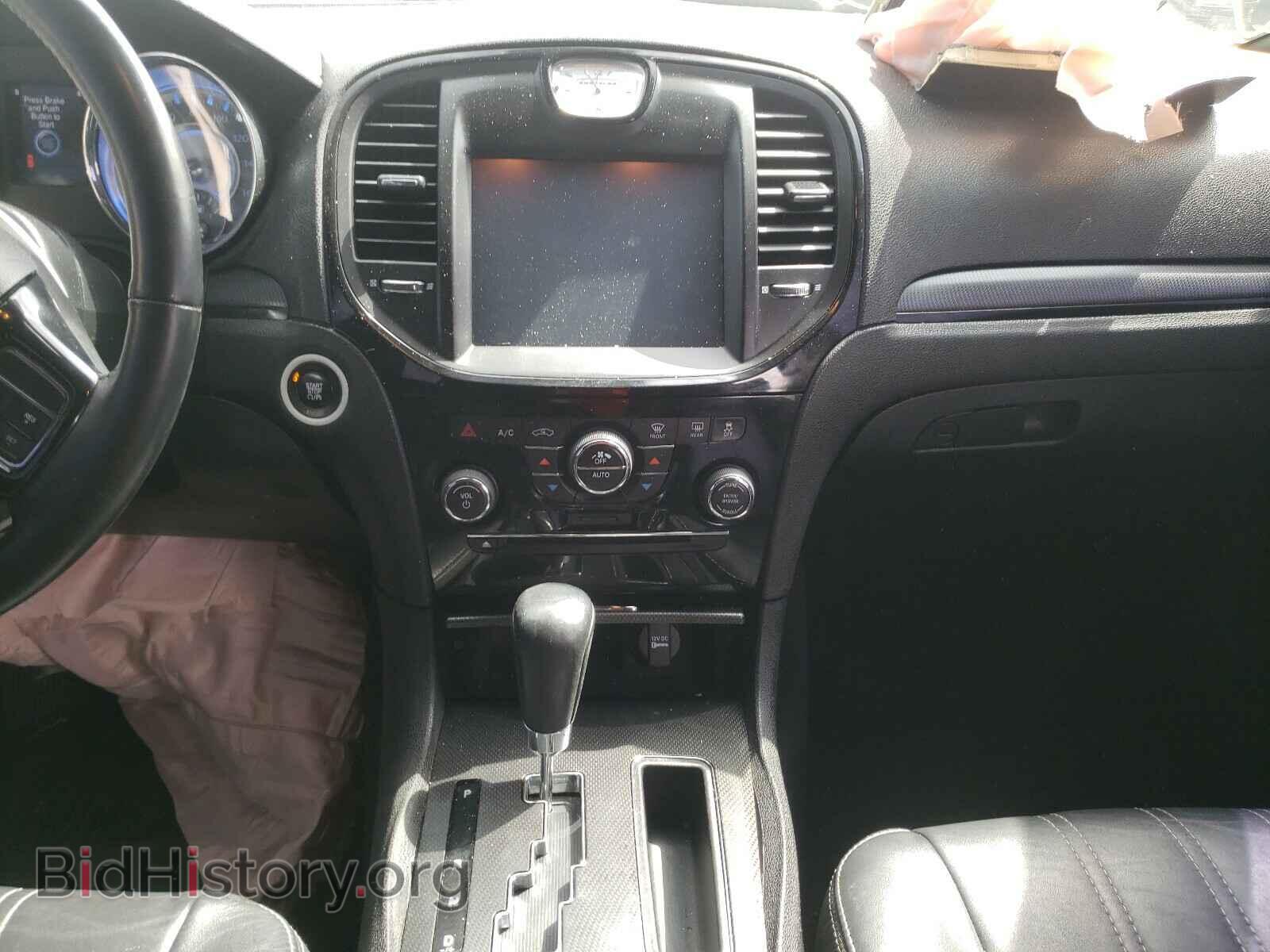 2014 CHRYSLER 300 - VIN: 2C3CCABT8EH135980 - Фото 9