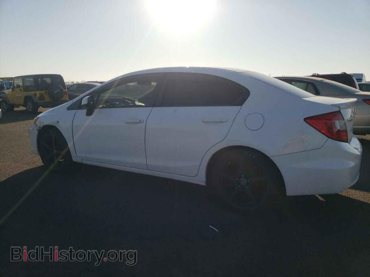 2012 HONDA CIVIC - VIN: 2HGFB2F68CH520394 - Фото 2