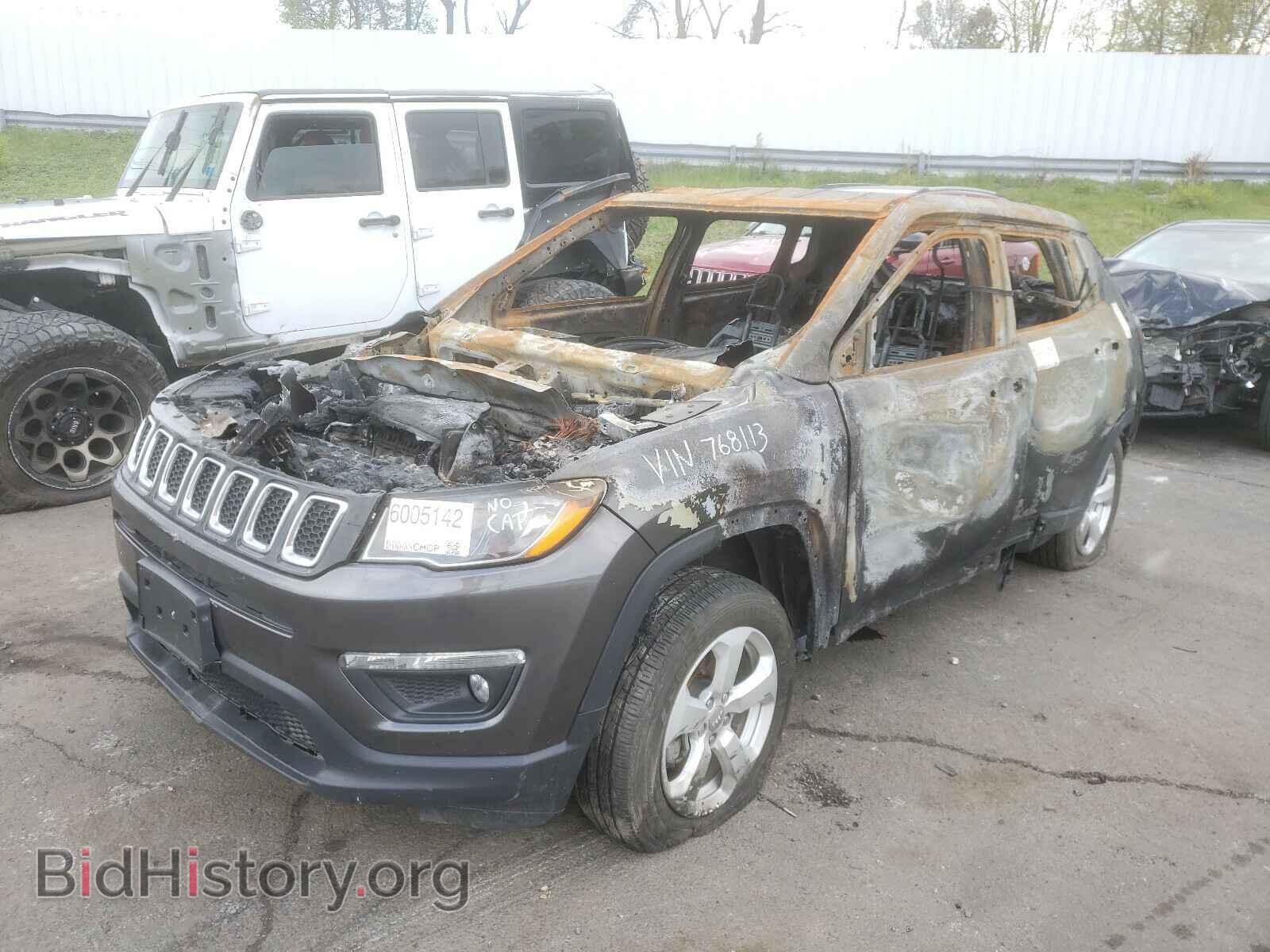 2019 JEEP COMPASS - VIN: 3C4NJDBB6KT768113 - Фото 2