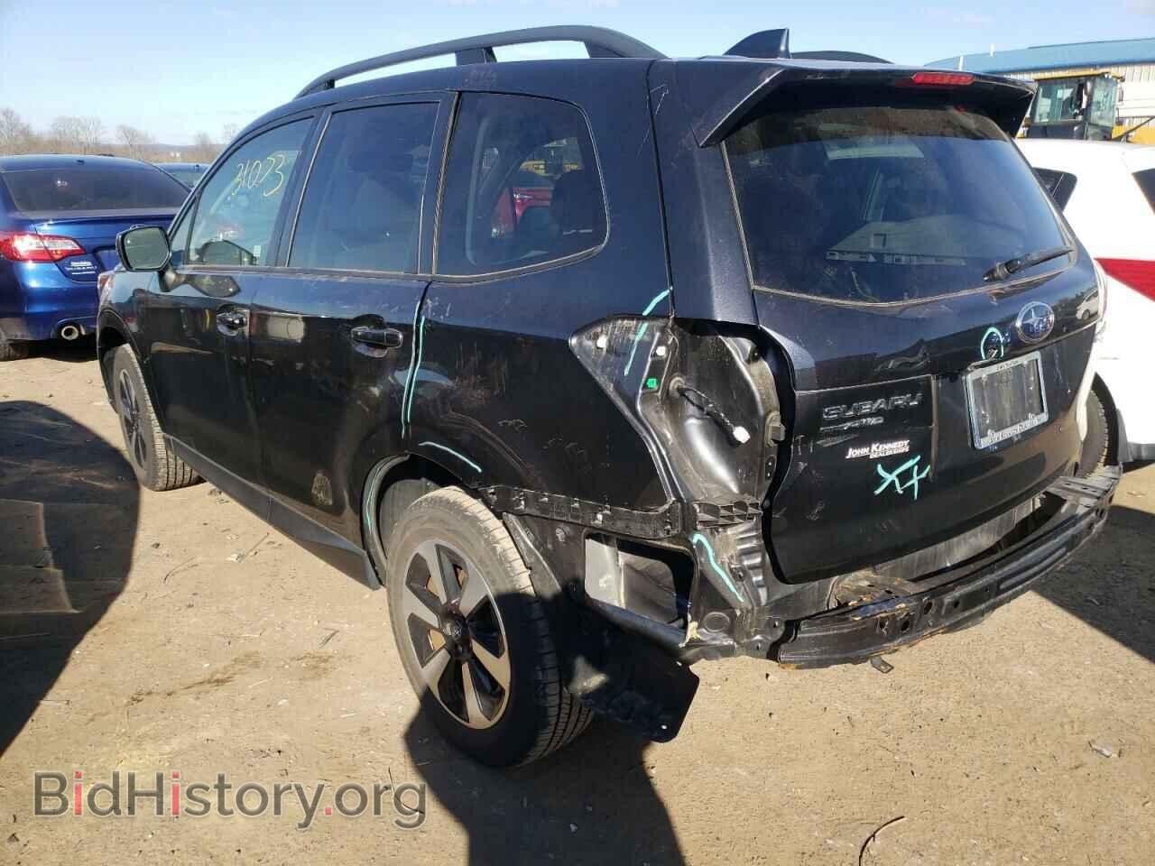 2017 SUBARU FORESTER - VIN: JF2SJADCXHH452004 - Фото 3