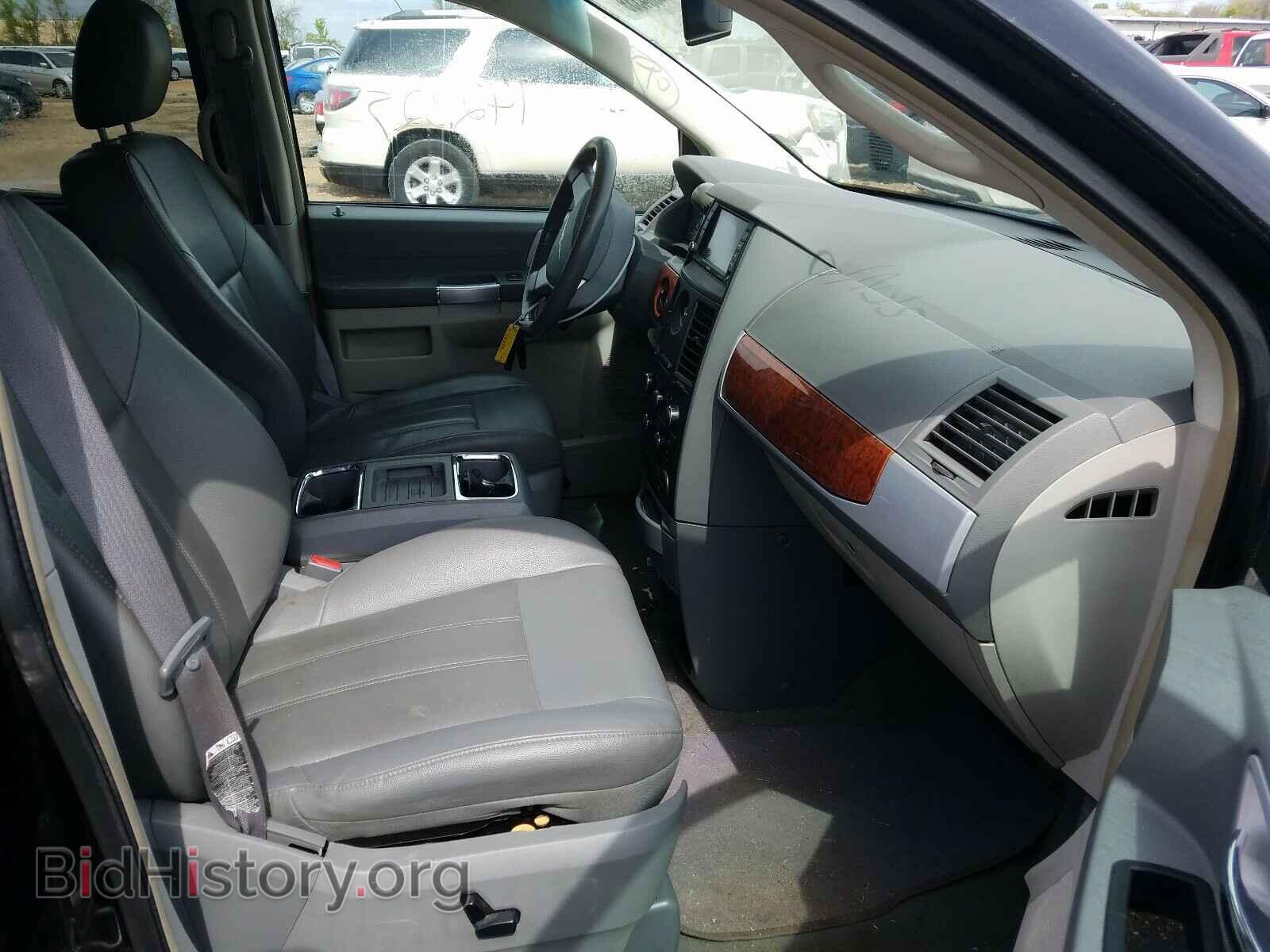 2008 CHRYSLER MINIVAN - VIN: 2A8HR54P88R668202 - Photo 5