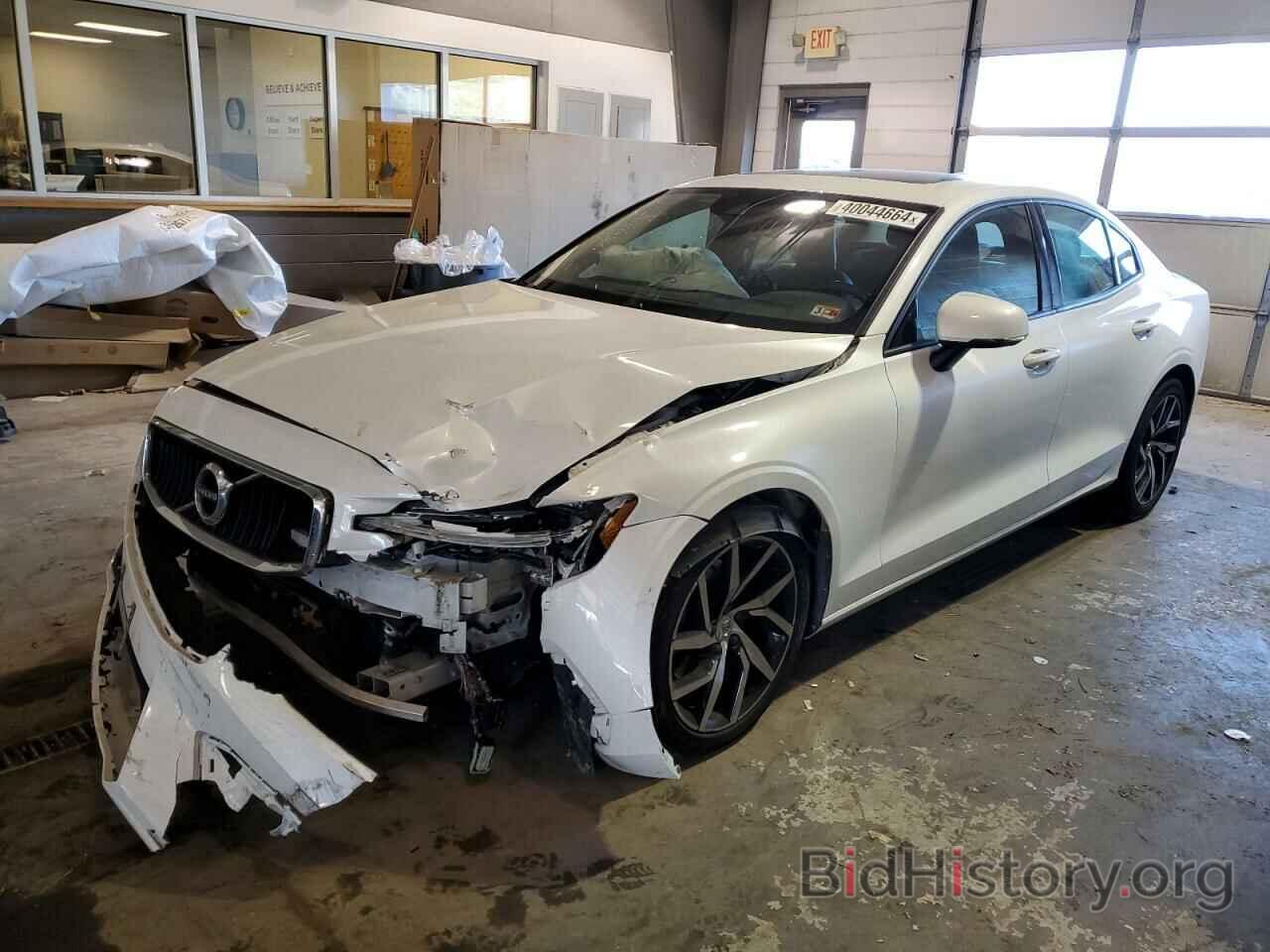 Photo 7JR102FK8KG008268 - VOLVO S60 2019