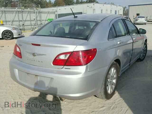 2010 CHRYSLER SEBRING - VIN: 1C3CC5FB9AN212348 - Фото 4