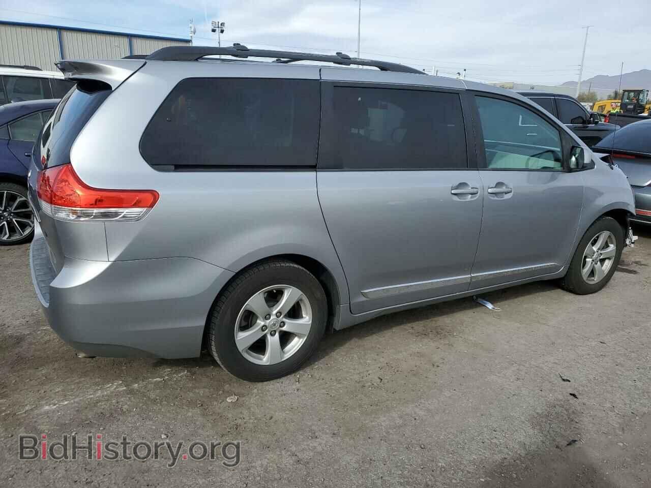 2013 TOYOTA SIENNA - VIN: 5TDKK3DC8DS340122 - Фото 3