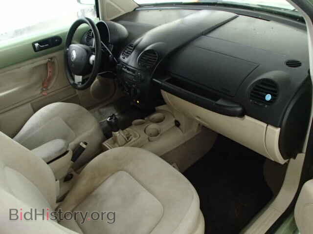 2000 VOLKSWAGEN BEETLE - VIN: 3VWCC21C4YM458171 - Фото 5