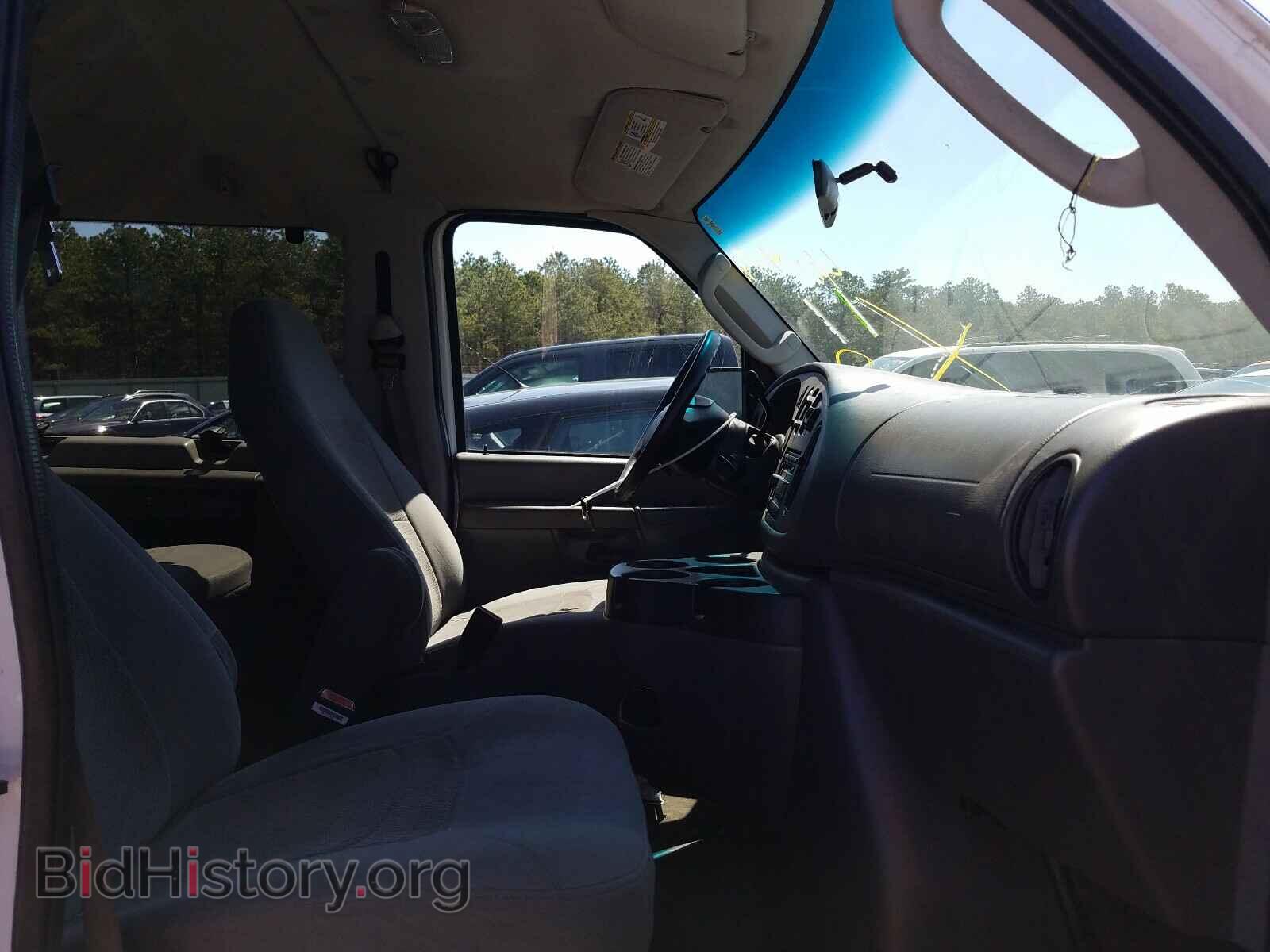 2006 FORD ECONOLINE - VIN: 1FBSS31L06DA42509 - Фото 5