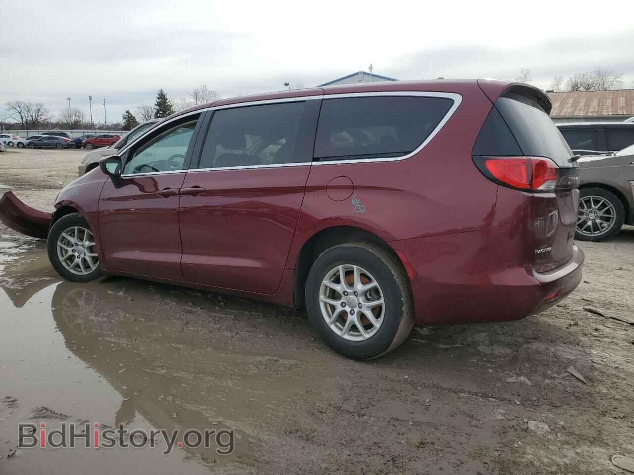 2017 CHRYSLER PACIFICA - VIN: 2C4RC1DG9HR734861 - Photo 2
