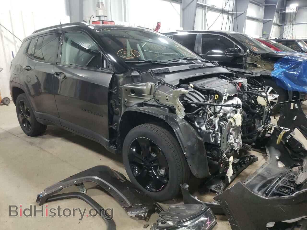 Фотография 3C4NJDBB2LT204900 - JEEP COMPASS 2020