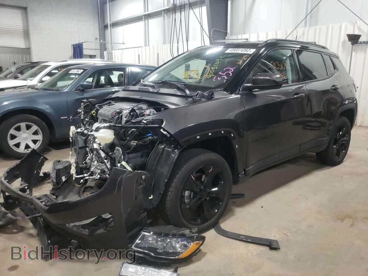 2020 JEEP COMPASS - VIN: 3C4NJDBB2LT204900 - Photo 2