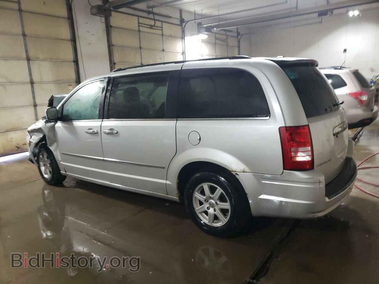2010 CHRYSLER MINIVAN - VIN: 2A4RR5D16AR347606 - Фото 2
