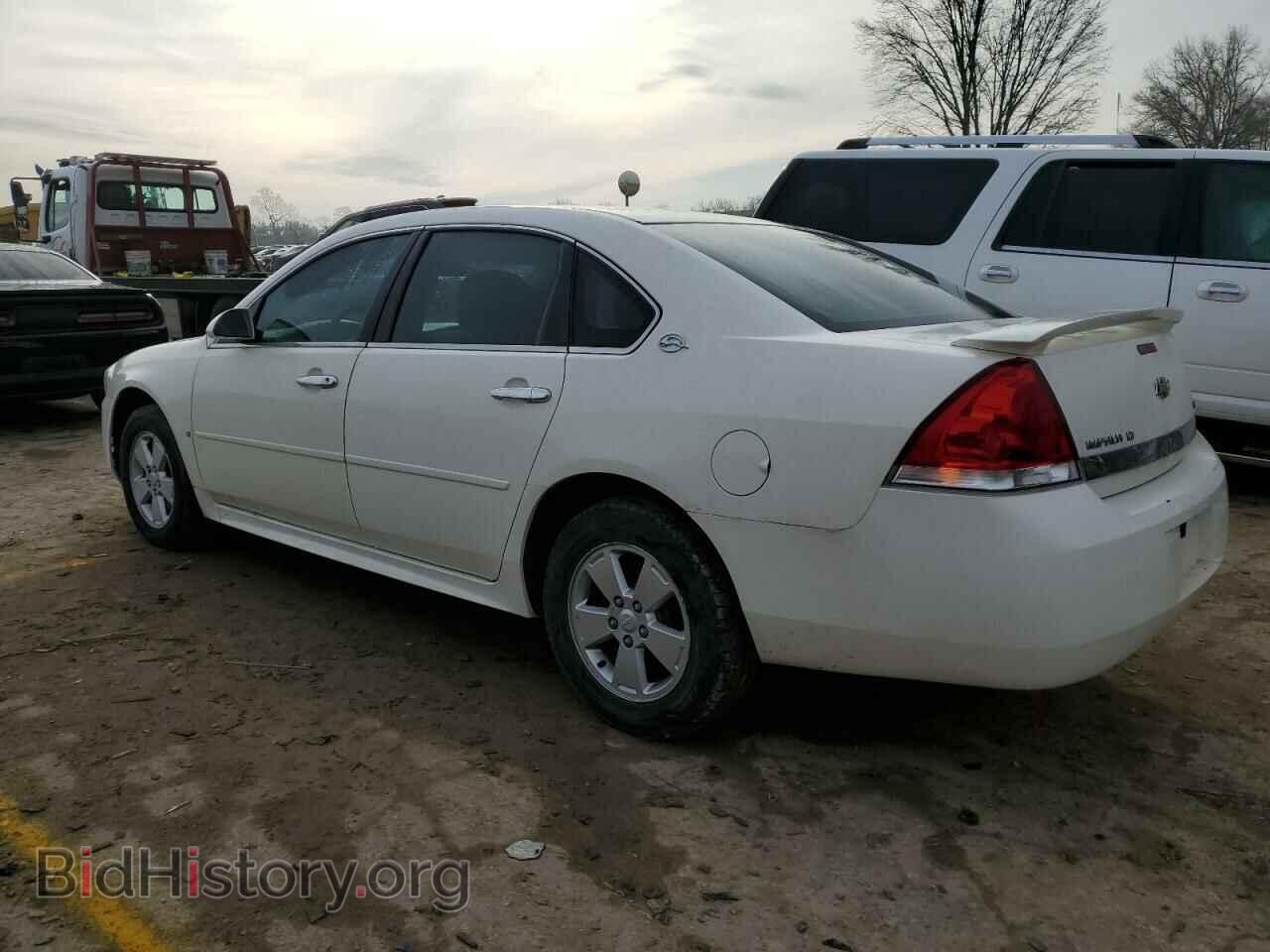 2009 CHEVROLET IMPALA - VIN: 2G1WT57K591173111 - Фото 2