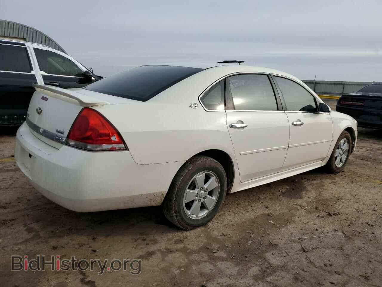 2009 CHEVROLET IMPALA - VIN: 2G1WT57K591173111 - Фото 3