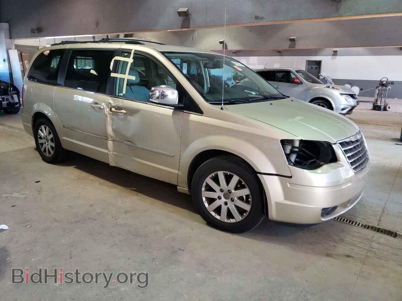 2010 CHRYSLER MINIVAN - VIN: 2A4RR8DX2AR481020 - Photo 4