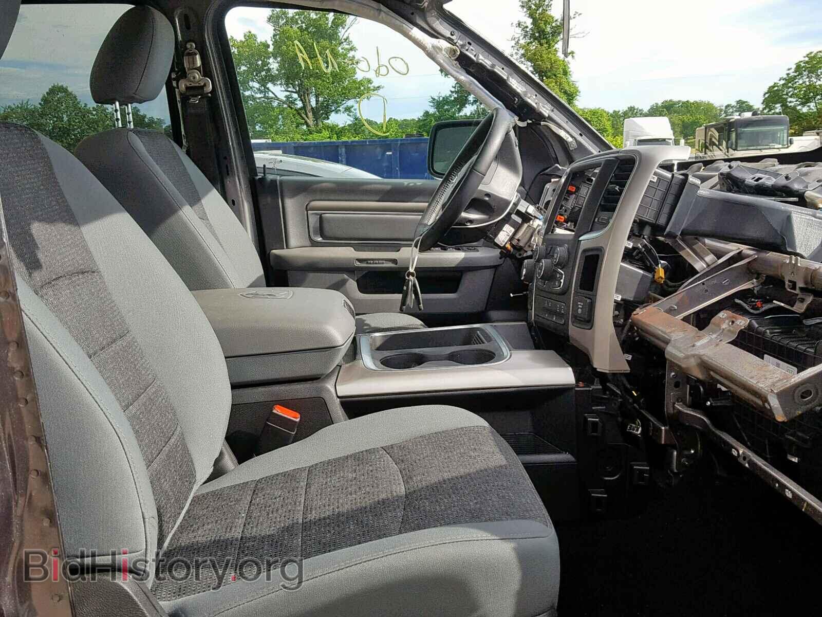 2018 RAM 1500 SLT - VIN: 1C6RR7LT9JS323973 - Фото 5