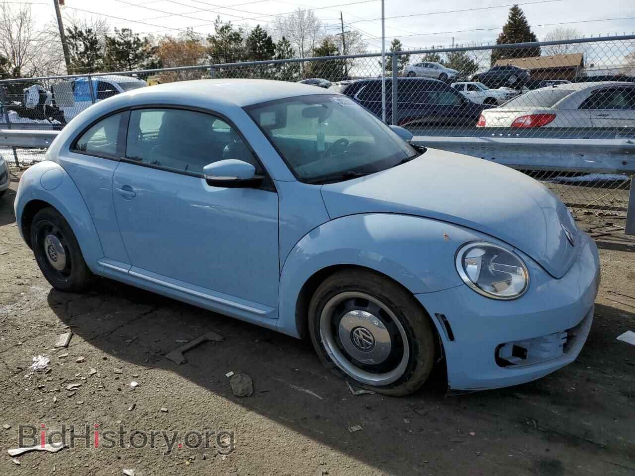 2013 VOLKSWAGEN BEETLE - VIN: 3VWJP7AT5DM609585 - Фото 4