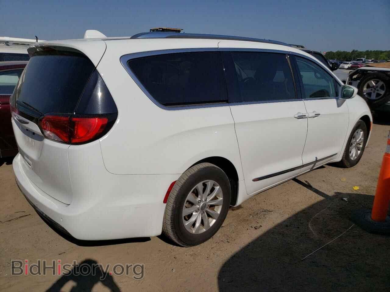 2018 CHRYSLER PACIFICA - VIN: 2C4RC1BG2JR210993 - Photo 4
