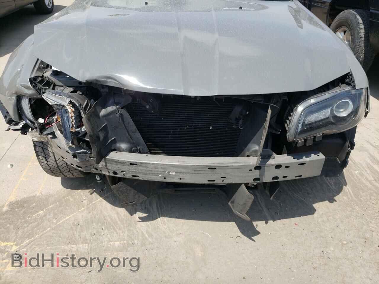 2019 CHRYSLER 300 - VIN: 2C3CCABG8KH559383 - Фото 9
