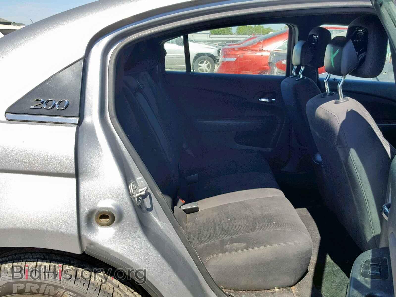 2014 CHRYSLER 200 - VIN: 1C3CCBAB2EN211988 - Фото 6