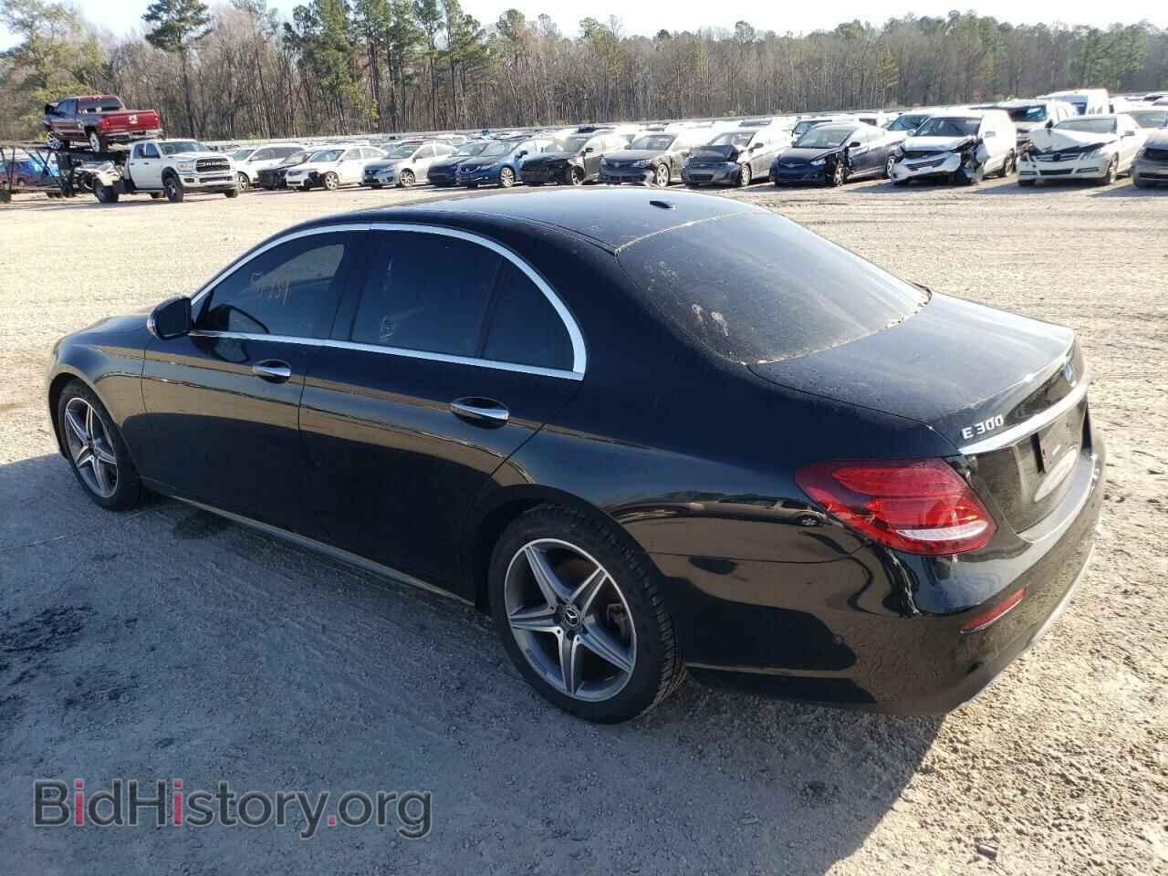 2018 MERCEDES-BENZ E-CLASS - VIN: WDDZF4JB3JA306561 - Фото 2