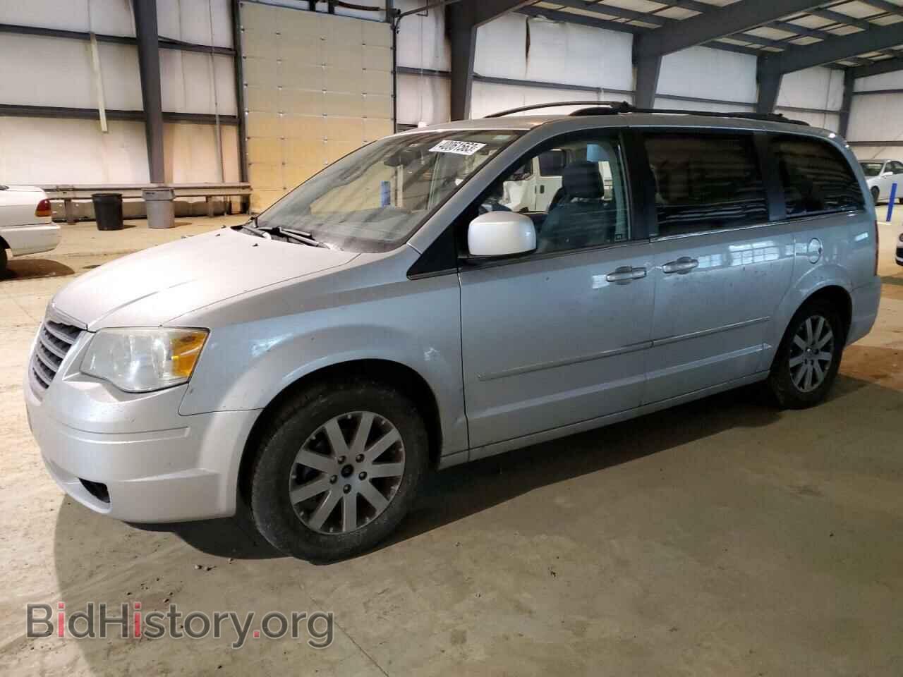 Photo 2A4RR5DX8AR136850 - CHRYSLER MINIVAN 2010