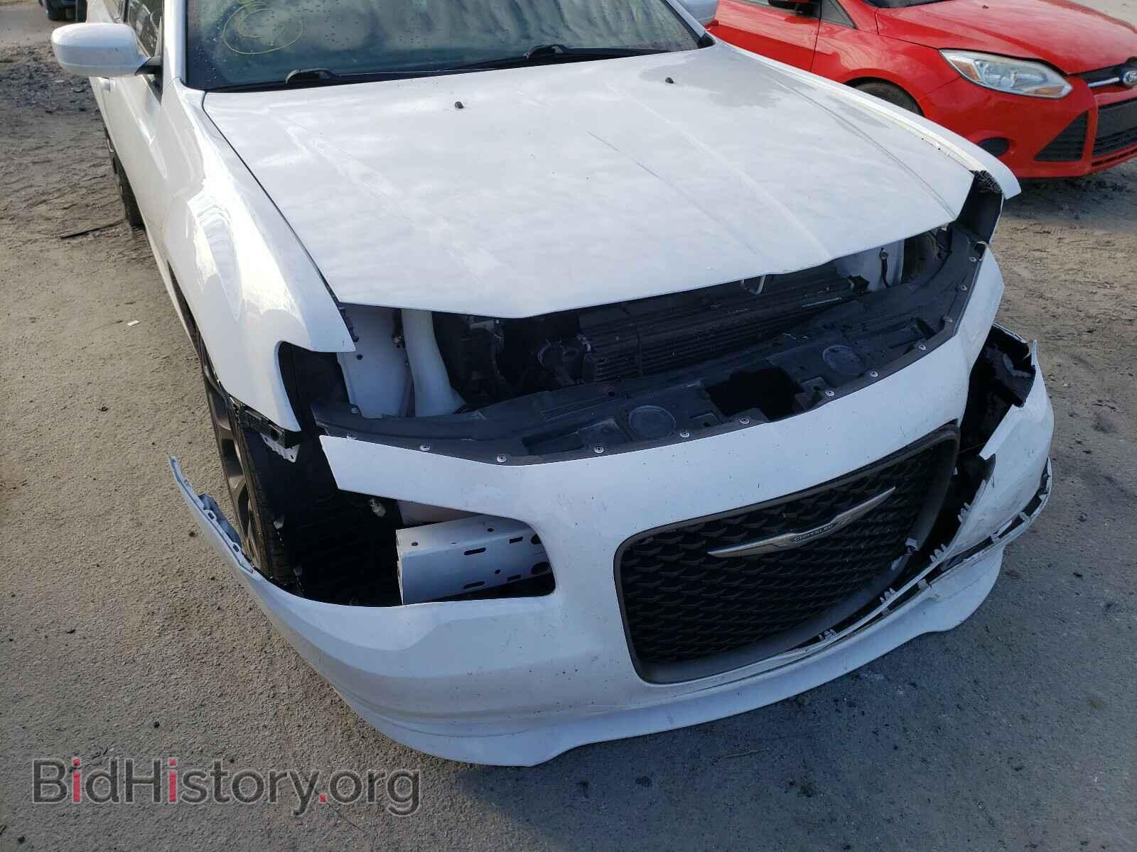 2017 CHRYSLER 300 - VIN: 2C3CCABG1HH661469 - Фото 9
