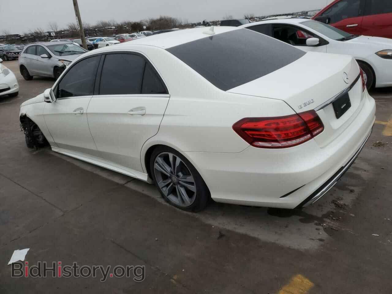 2016 MERCEDES-BENZ E-CLASS - VIN: WDDHF5KB8GB244433 - Фото 2