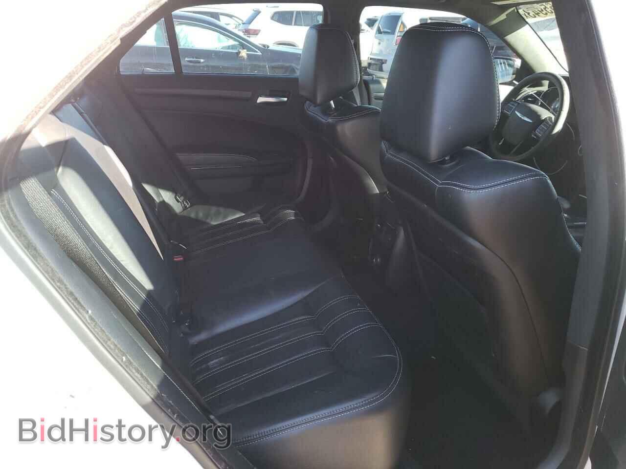 2013 CHRYSLER 300 - VIN: 2C3CCAGG0DH615828 - Фото 10