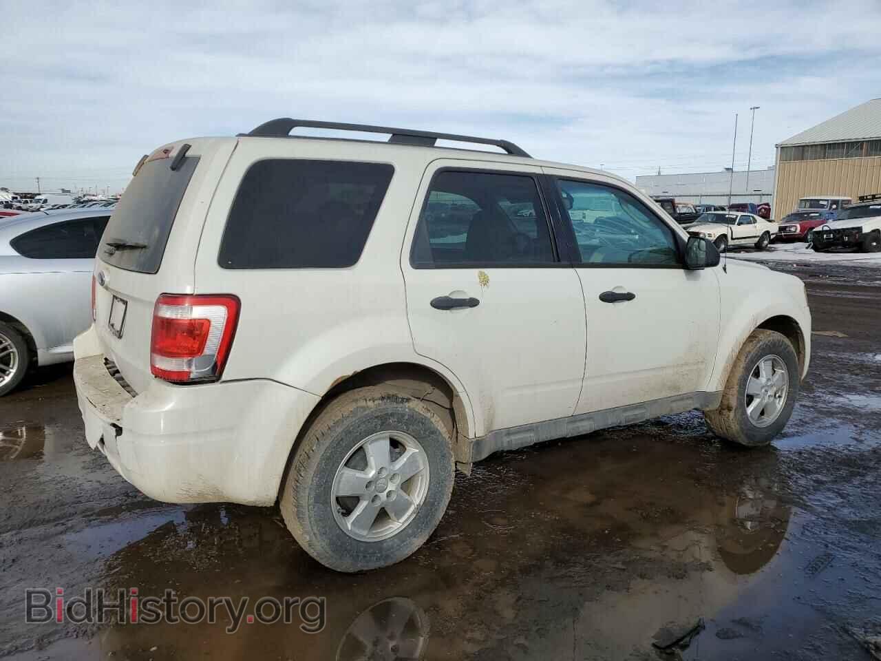 2011 FORD ESCAPE - VIN: 1FMCU9D73BKB46263 - Фото 3