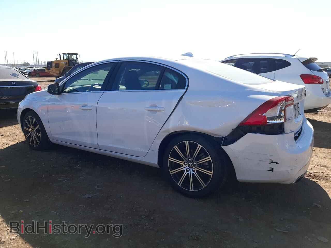 2017 VOLVO S60 - VIN: LYV402HM8HB143071 - Фото 2