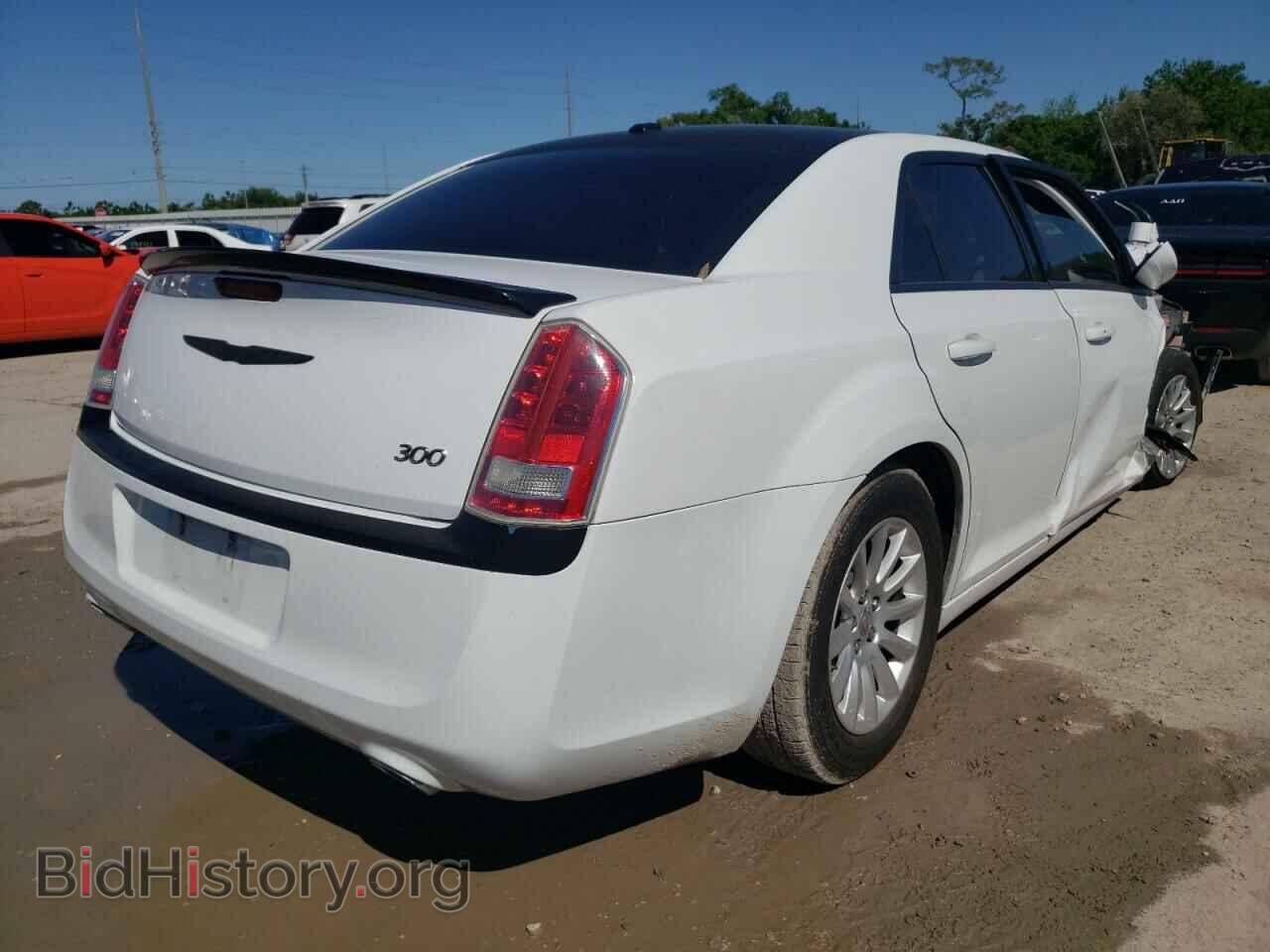 2014 CHRYSLER 300 - VIN: 2C3CCAAG4EH376116 - Фото 4