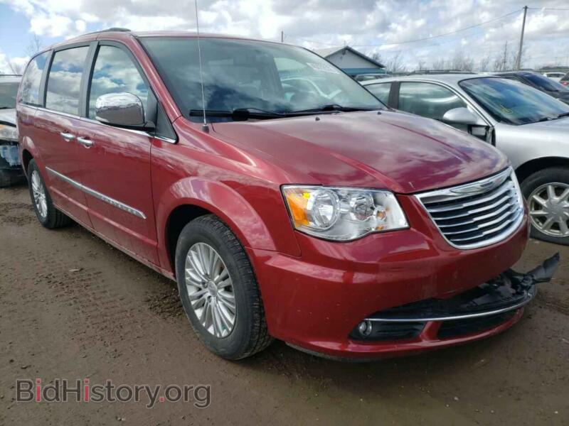 2016 Chrysler MINIVAN Town & COU (VIN 2C4RC1CG4GR190852) — photo 1 of 10, Copart, damage: front end
