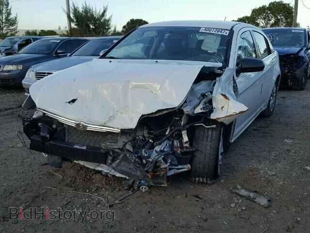 2010 CHRYSLER SEBRING - VIN: 1C3CC4FB1AN220342 - Фото 2