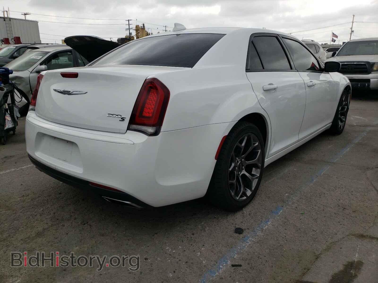 2018 CHRYSLER 300 - VIN: 2C3CCABGXJH213964 - Фото 4