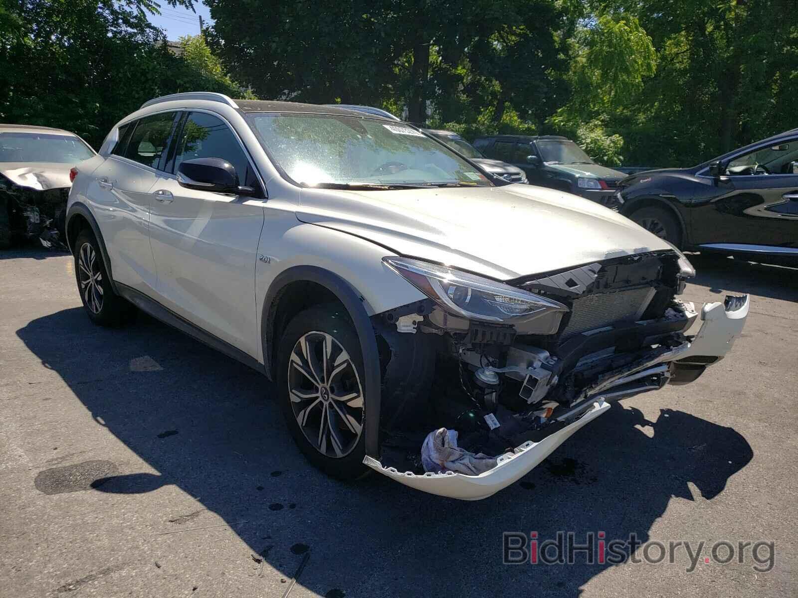 Фотография SJKCH5CR7HA035389 - INFINITI QX30 2017