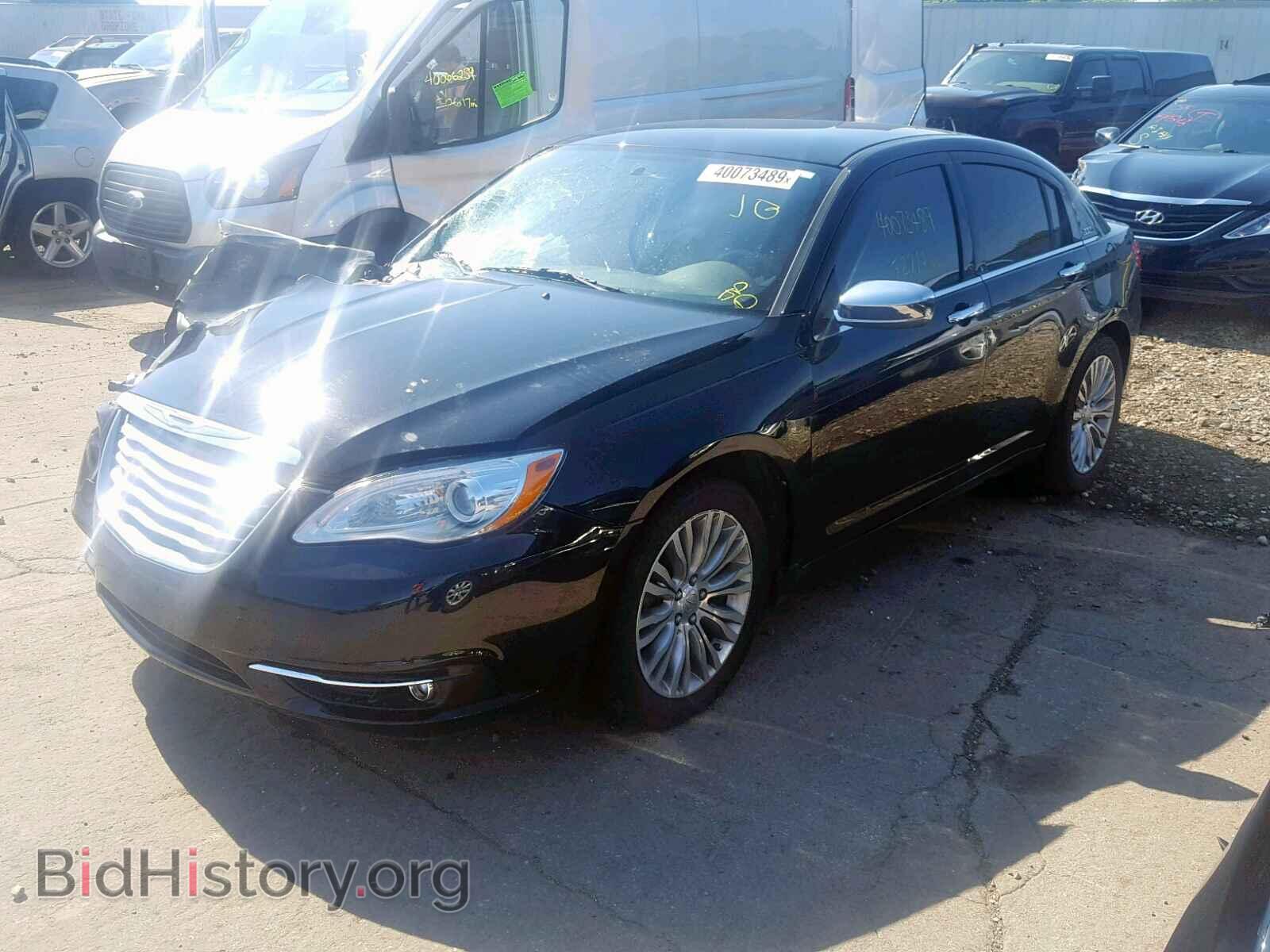2013 CHRYSLER 200 - VIN: 1C3CCBCG1DN614982 - Photo 2